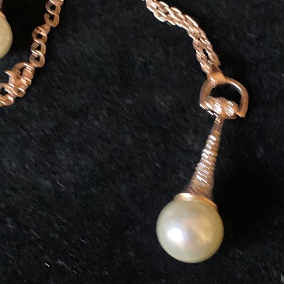 Gorgeous  Rose Gold Necklace with Pearl Set - Picture 4 of 4